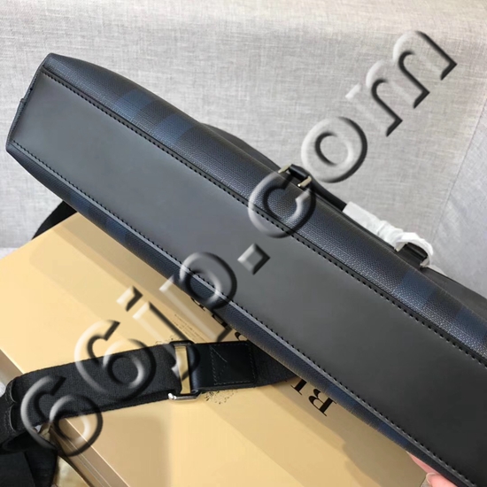 バーバリーバッグ素材ディテール